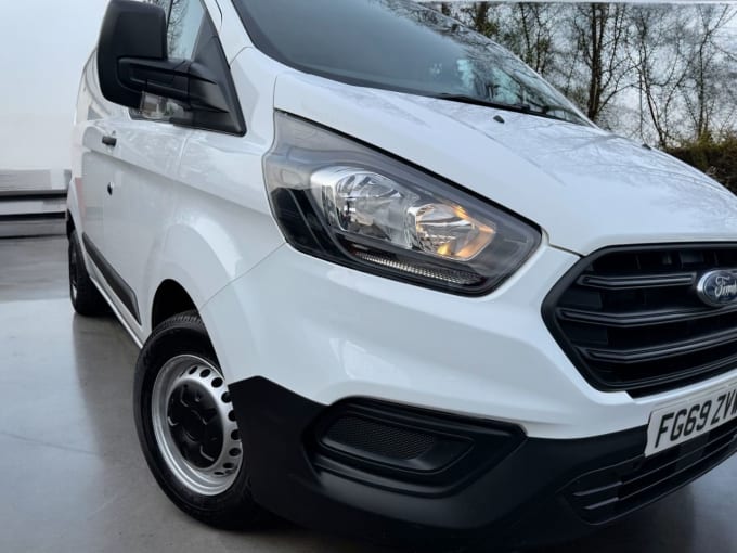 2025 Ford Transit Custom