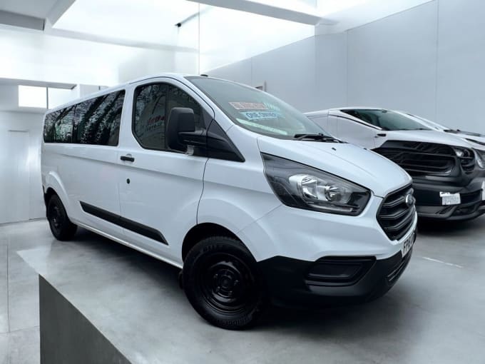 2025 Ford Transit Custom