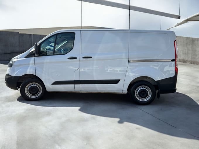 2025 Ford Transit Custom