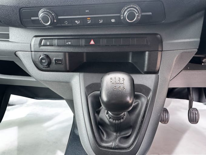2025 Peugeot Expert