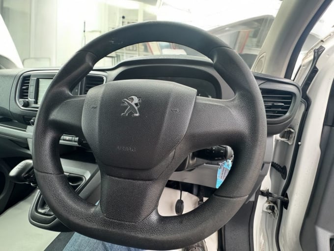 2025 Peugeot Expert