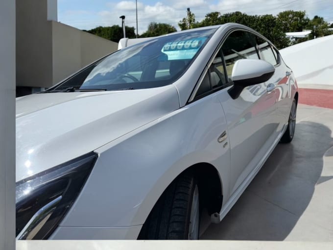 2025 Vauxhall Astra