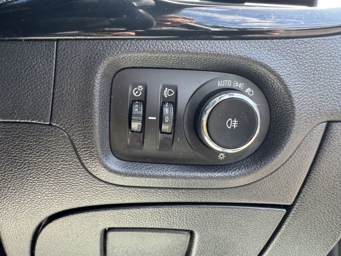 2025 Vauxhall Astra
