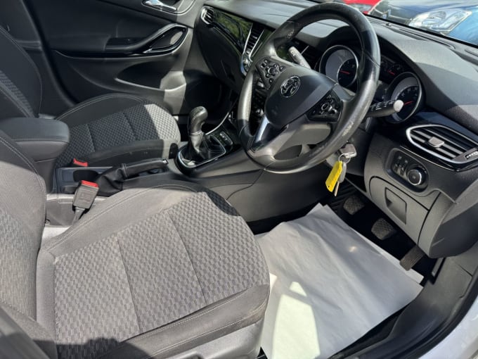2025 Vauxhall Astra