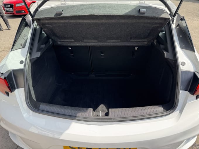 2025 Vauxhall Astra