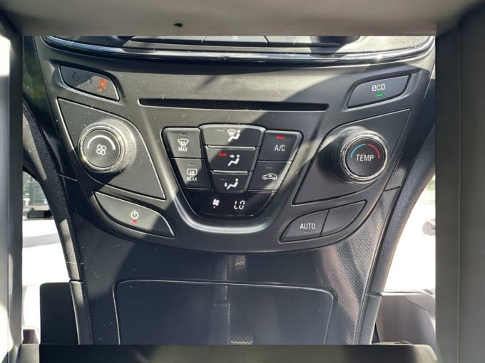 2025 Vauxhall Insignia