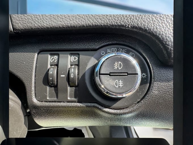 2025 Vauxhall Insignia