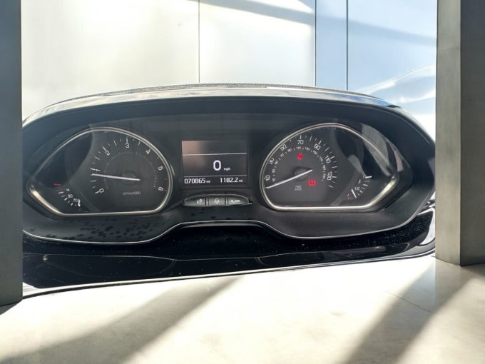 2025 Peugeot 2008