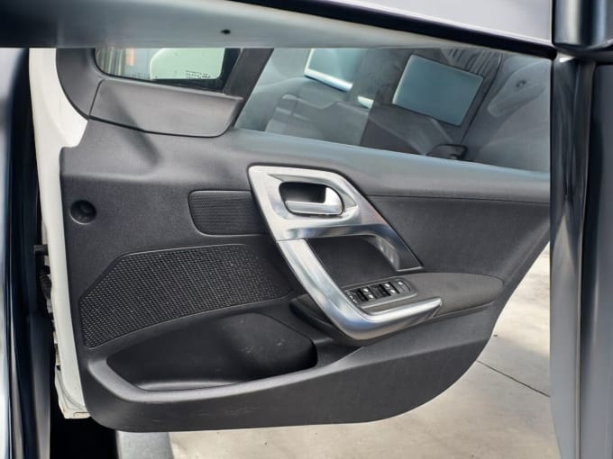 2025 Peugeot 2008