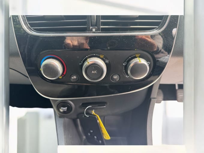2025 Renault Clio