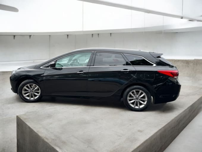 2025 Hyundai I40