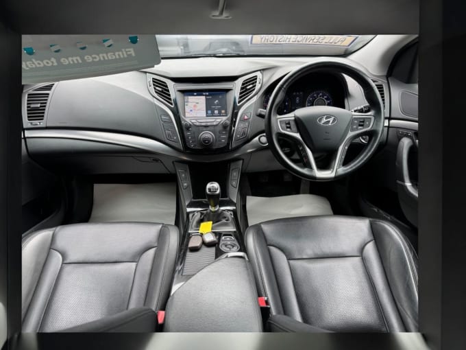 2025 Hyundai I40