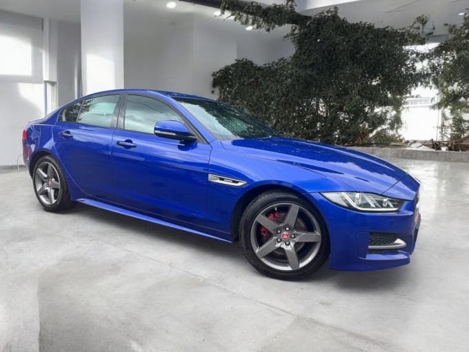 2025 Jaguar Xe