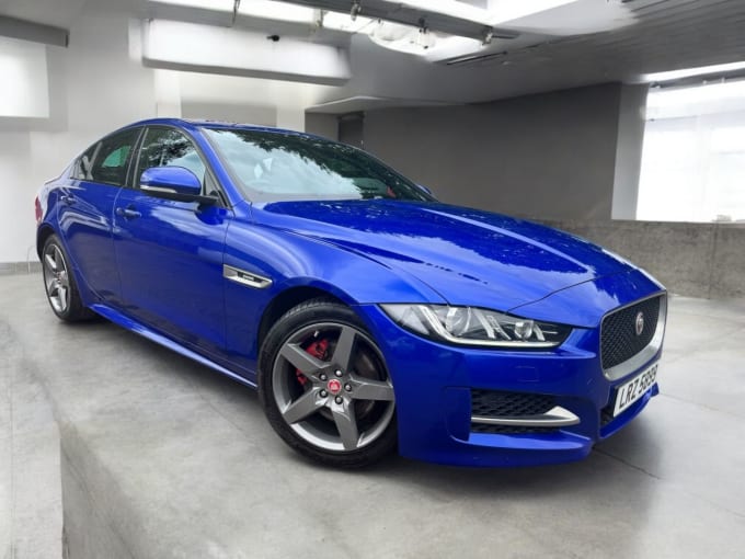 2025 Jaguar Xe