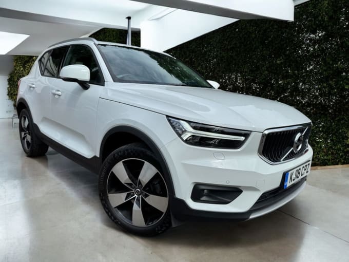 2025 Volvo Xc40