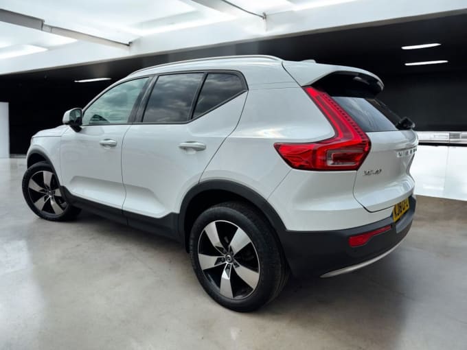 2025 Volvo Xc40