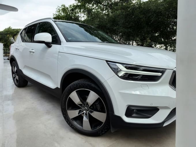 2025 Volvo Xc40