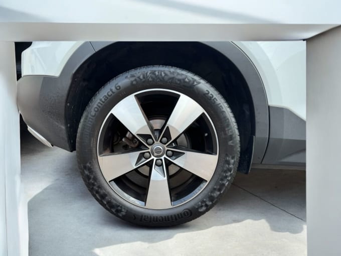 2025 Volvo Xc40
