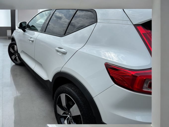 2025 Volvo Xc40