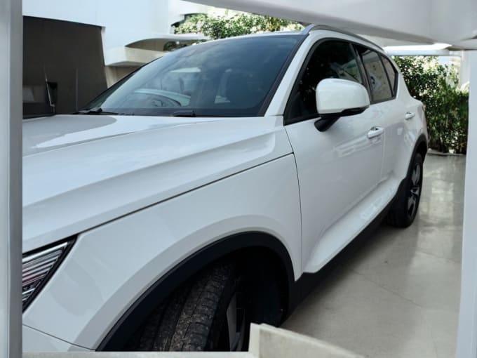 2025 Volvo Xc40