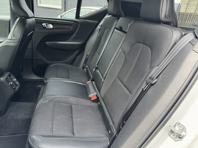 2025 Volvo Xc40