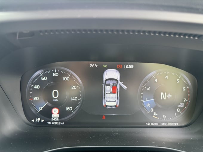 2025 Volvo Xc40