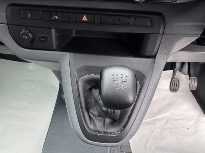 2025 Vauxhall Vivaro