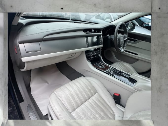2025 Jaguar Xf