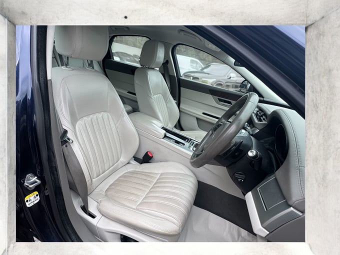 2025 Jaguar Xf