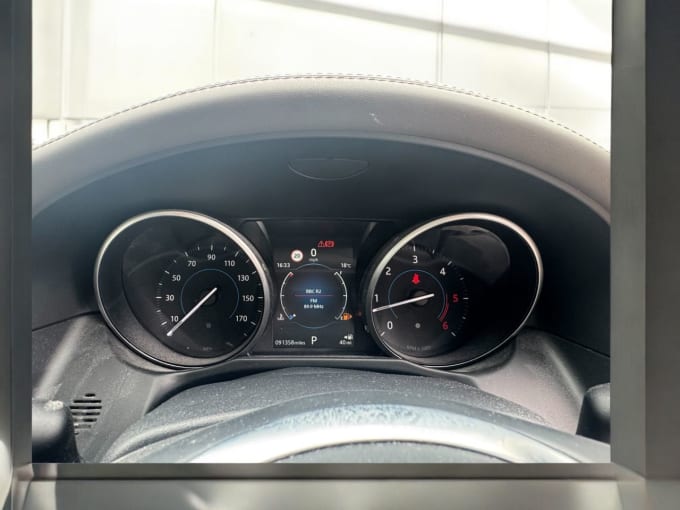 2025 Jaguar Xf
