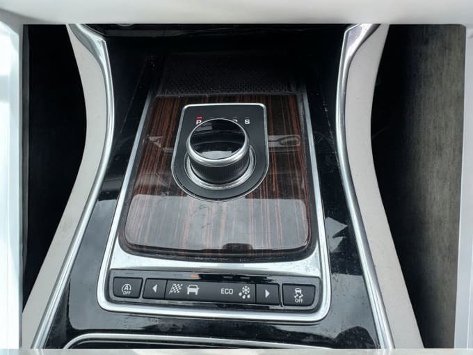 2025 Jaguar Xf