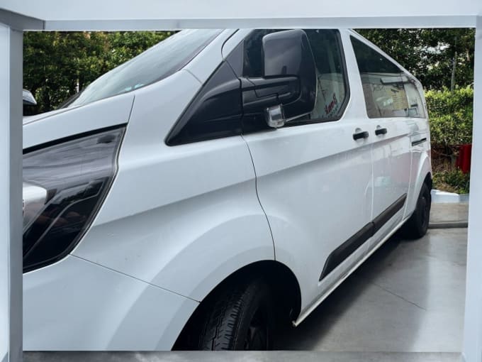 2025 Ford Transit Custom