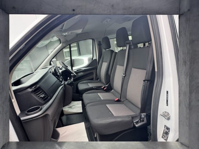 2025 Ford Transit Custom