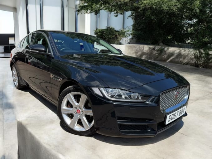 2025 Jaguar Xe