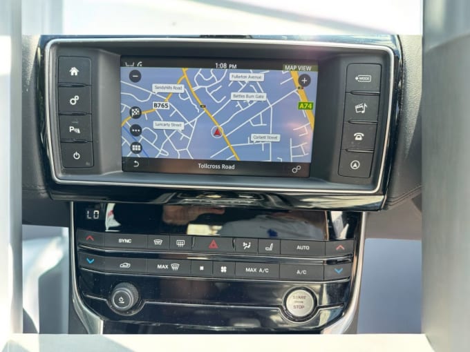 2025 Jaguar Xe