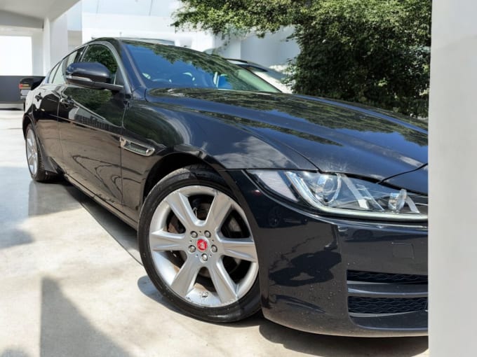 2025 Jaguar Xe