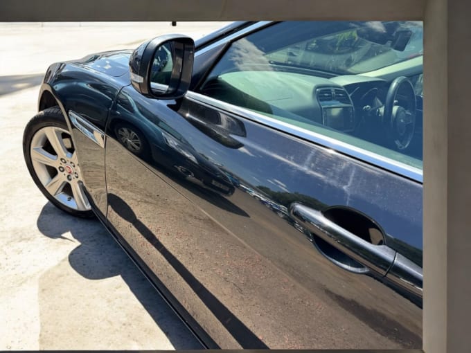 2025 Jaguar Xe