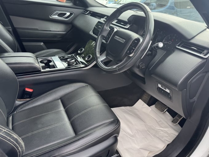 2025 Land Rover Range Rover Velar