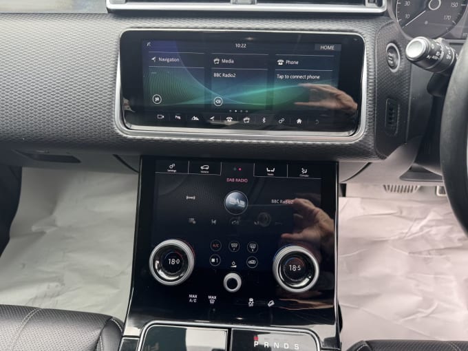 2025 Land Rover Range Rover Velar