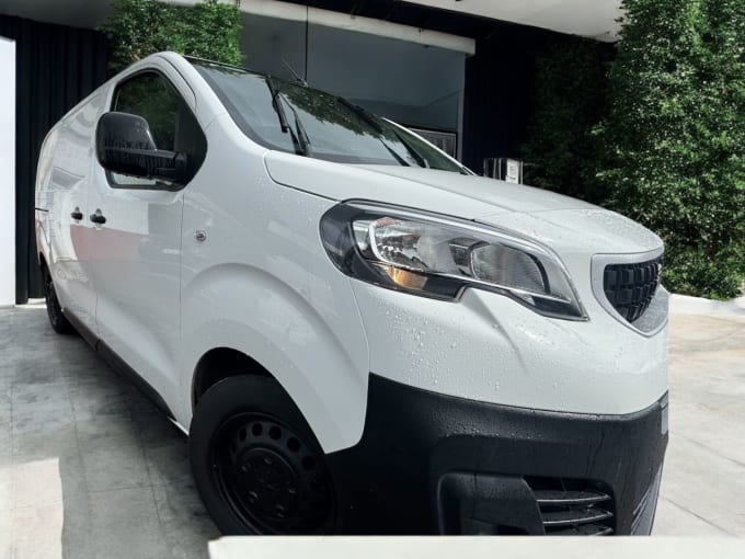 2025 Peugeot Expert