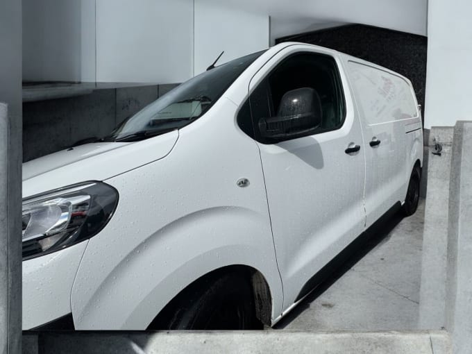 2025 Peugeot Expert