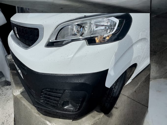 2025 Peugeot Expert