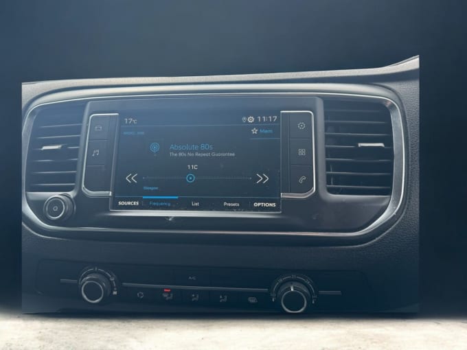 2025 Peugeot Expert