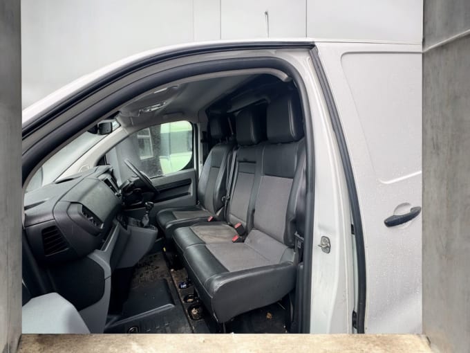 2025 Peugeot Expert