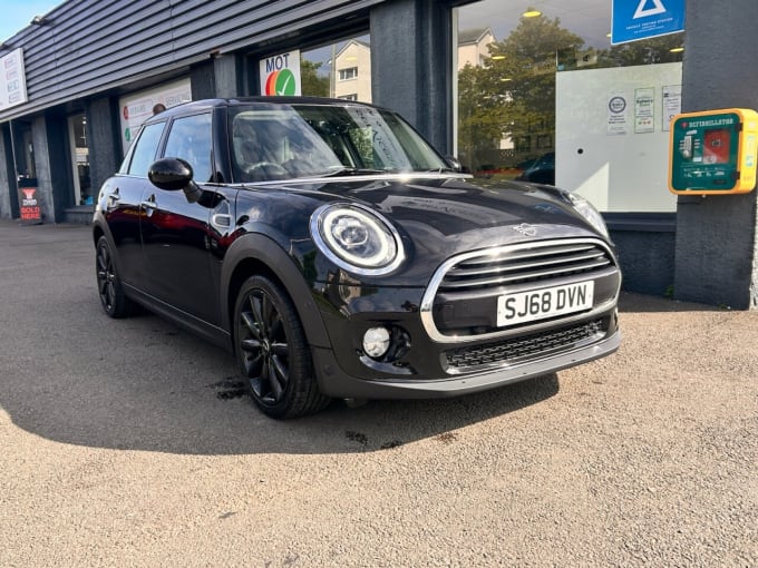 2025 Mini Hatch