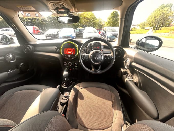 2025 Mini Hatch