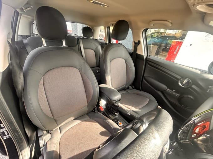 2025 Mini Hatch