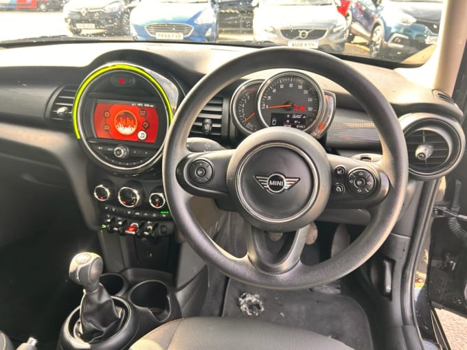 2025 Mini Hatch