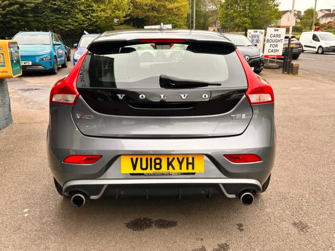 2025 Volvo V40