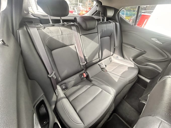 2025 Vauxhall Astra